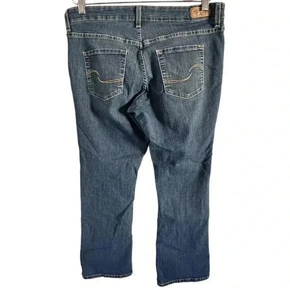 Signature by Levi Strauss and Co denim jeans women's modern boot cut size 18 S/C - Picture 2 of 10